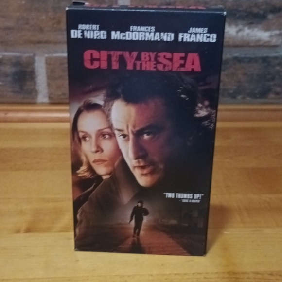 6/$15 City by the sea vhs tape - Picture 7 of 7